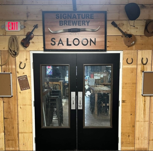 Сигнатуре Салоон & Бревери